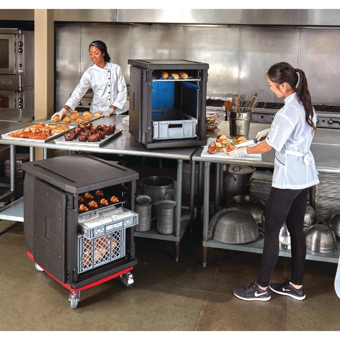 Cambro Cam GoBox geïsoleerde voedselcontainer 155L met verstelbare rails - Afbeelding 3