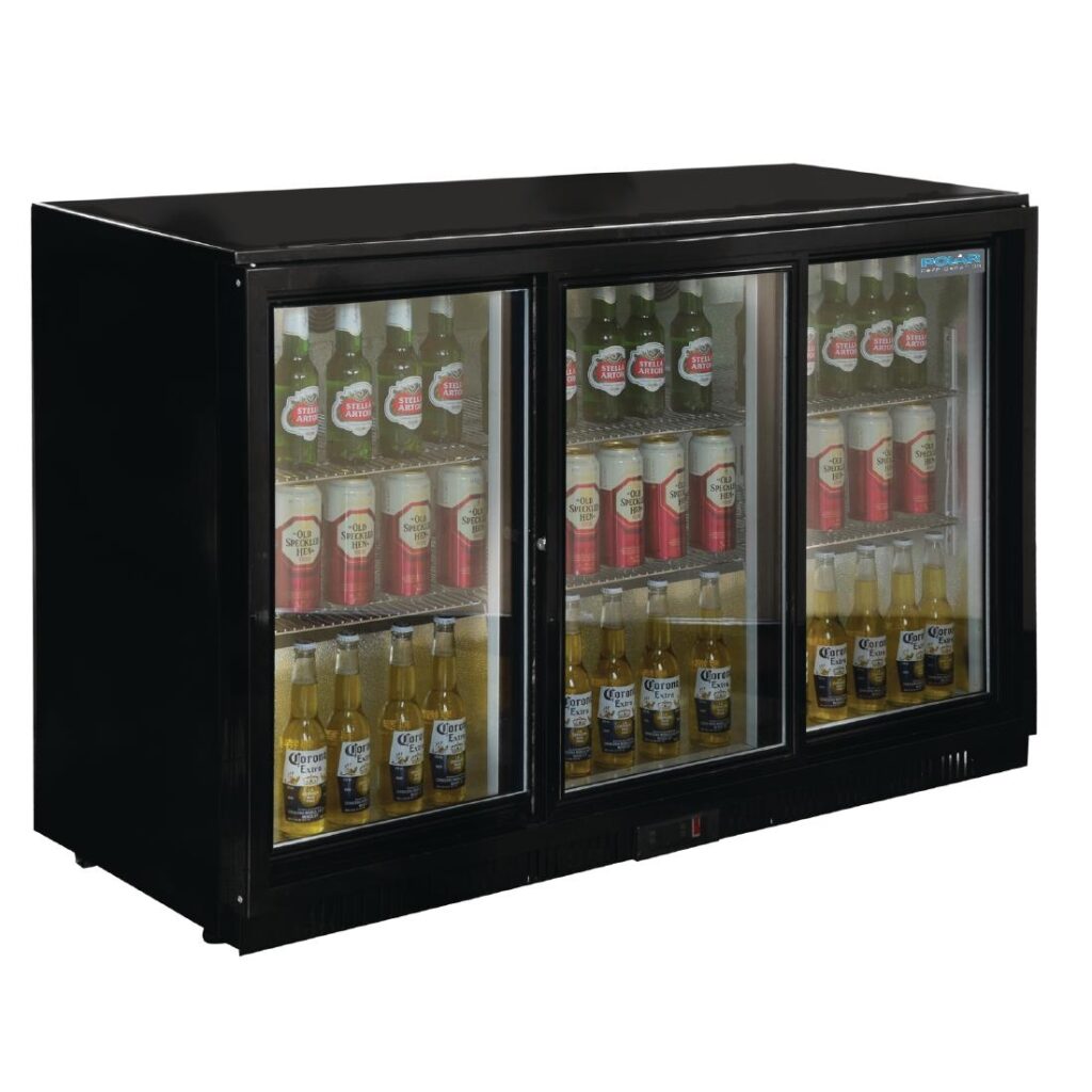 Polar G-serie 3-deurs barkoeling,schuifdeuren,bar koelkast,displaykoeling,flessenkoeling,blikjeskoeling,ruime capaciteit,verstelbare schappen,LED-verlichting,zelfsluitende deuren,dubbel glas,verbruikskosten,industriële constructie,betrouwbaarheid,vervangt CC605,Polar G-serie keukenkoelingen,professionele horeca,sterke constructie,hoogwaardige compressoren,constante prestaties,frequent openen en sluiten,optimale werking,omgevingstemperatuur,efficiënte oplossing,beperkte ruimte,verkoopstimulator,aantrekkelijke presentatie,duurzaamheid,professioneel gebruik,diverse omgevingstemperaturen,bartopkoeling,drankenkoeling,ruimtebesparend,energiezuinig,premium koeloplossing,horeca-apparatuur,drankopslag,drankenkoeler,professionele barkoeling,compact ontwerp,ruimteoptimalisatie,koelcapaciteit,inrichting van de bar,koelsysteem,drankkoelingssysteem,moderne barapparatuur,koeltechnologie,drankopslagoplossing,premium displaykoeling,maximale koeling,commerciële koeling,hoogwaardig koelsysteem,energie-efficiëntie,koeloplossing op maat,drankpresentatie,duurzaam koelsysteem,betrouwbare prestaties,innovatieve koeling,ruimtebesparende oplossing,barinrichting,drankenorganisatie,compacte drankkoeling,professionele drankenkoeling,displaykoeling met schuifdeuren,flessenopslag,blikopslag,drankvitrine,baruitrusting,Polar barkoeling,koeloplossing voor bars,drankdisplay,koelapparatuur,drankenopslag,barapparatuur.